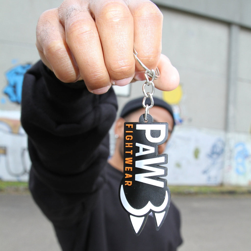 PAW Fightwear Schlüsselanhänger in Schwarz mit PAW Logo – Accessoire für Boxen und Kampfsport