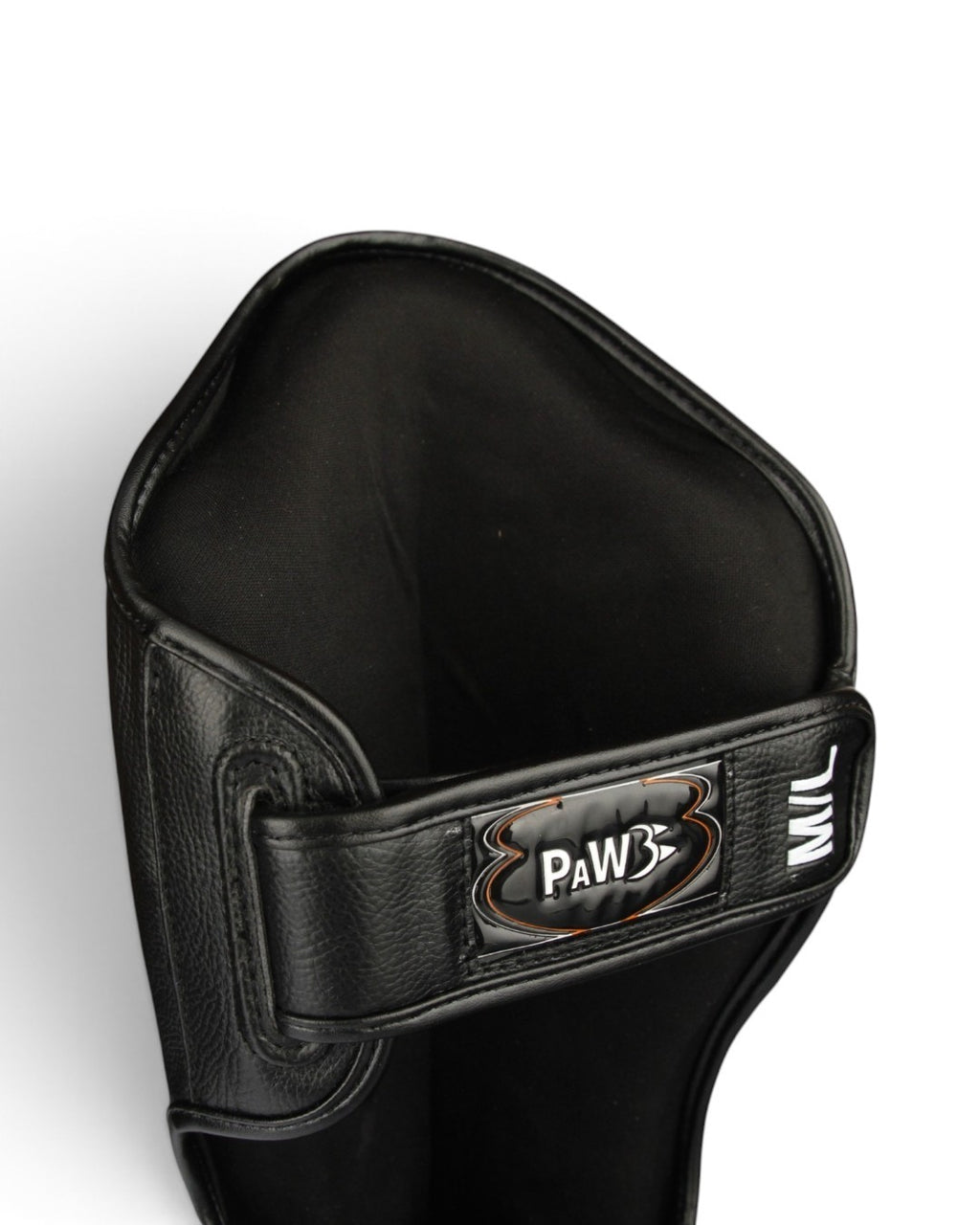 PAW PSG-10 CORE BLACK Schienbeinschoner – Rückseite mit Klettverschluss
