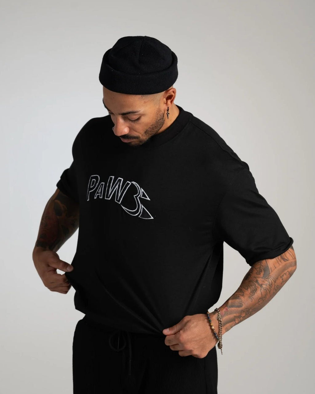 PAW Fightwear Shirt für Herren in Schwarz – Oversize T-Shirt in Vorderansicht