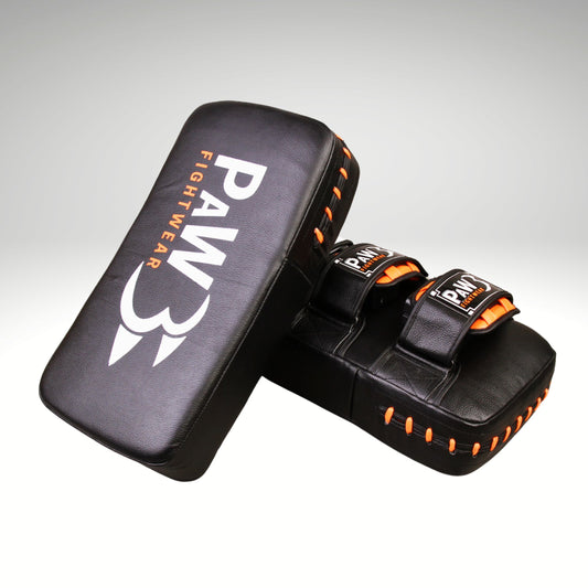 PAW FIRESTORM MUAY THAI ECHTLEDER KICK PADS - PaW Fightwear