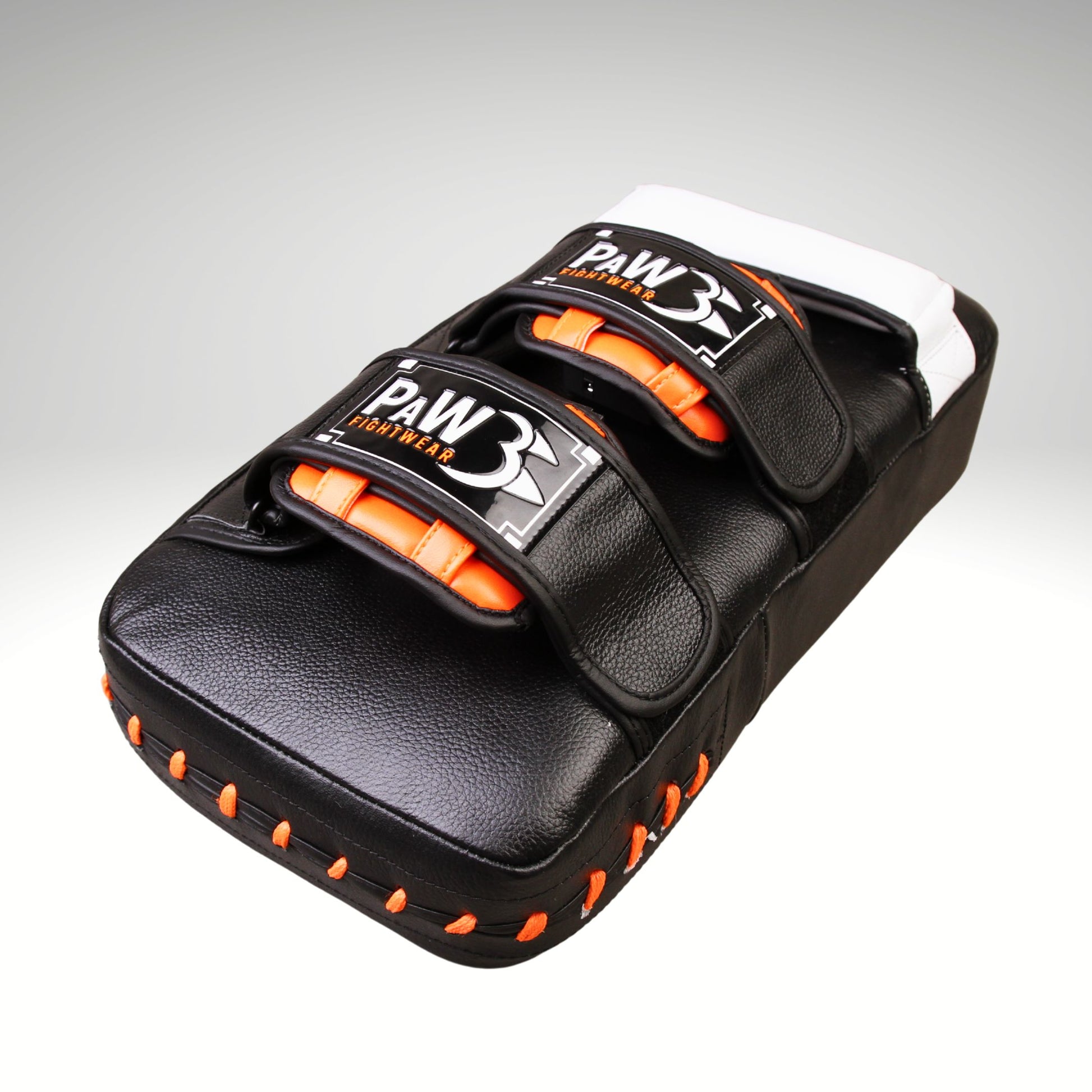 PAW FIRESTORM MUAY THAI ECHTLEDER KICK PADS - PaW Fightwear