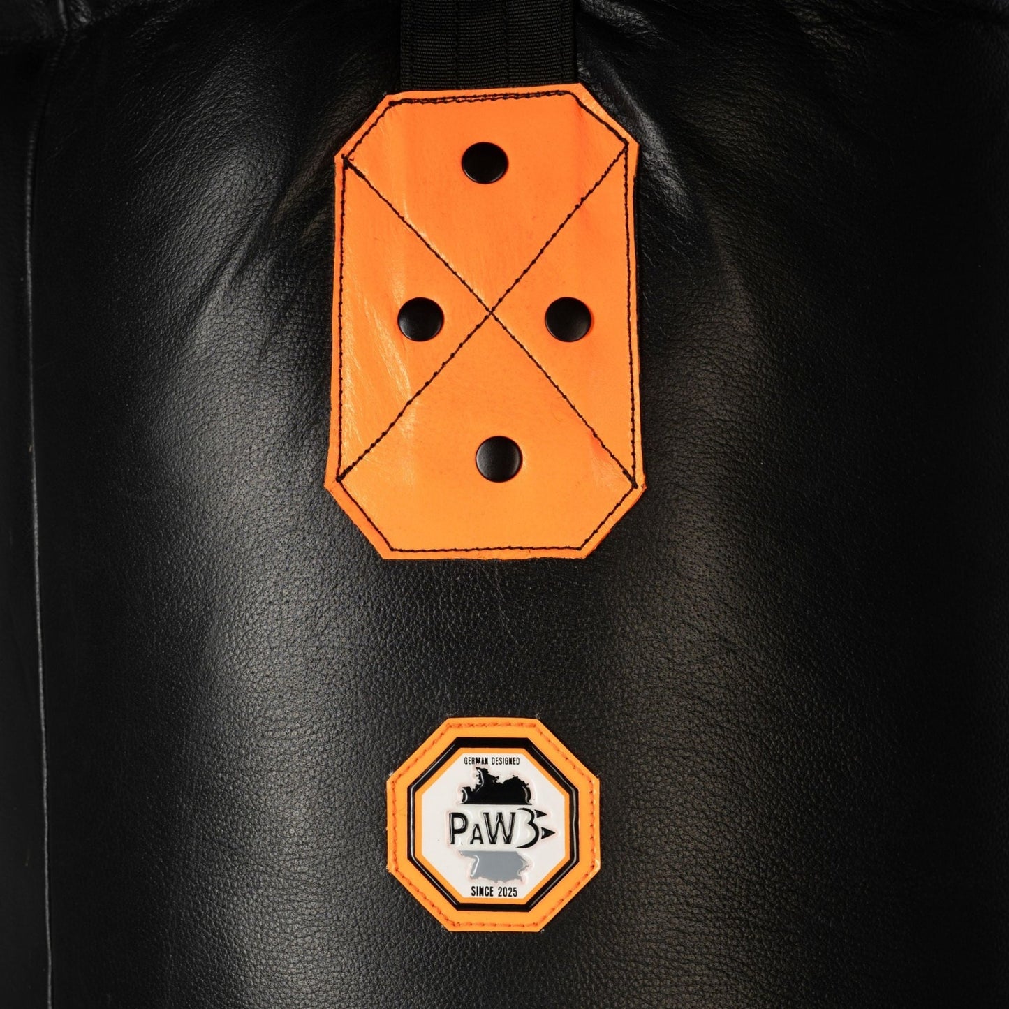 PAW THE BIG BOY ECHTLEDER PUNCHING BAG UNGEFÜLLT - PaW Fightwear